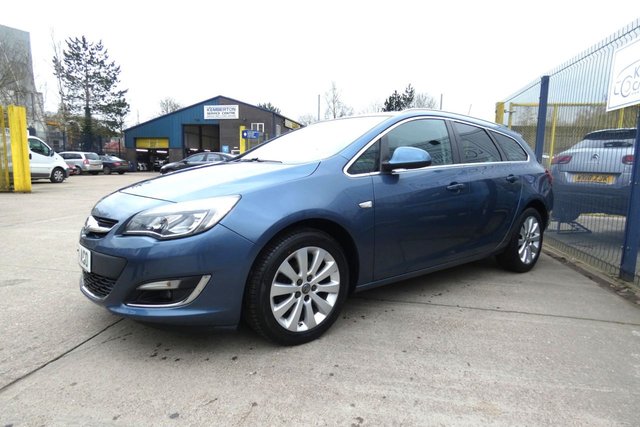 2014 VAUXHALL ASTRA - Photo 3