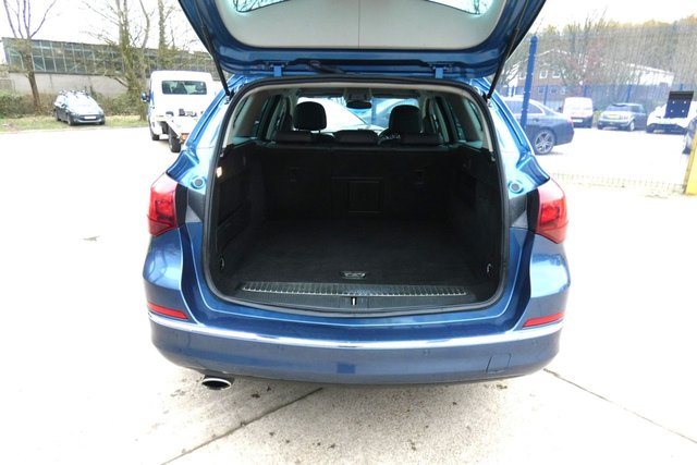 2014 VAUXHALL ASTRA - Photo 8