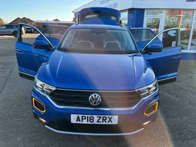 2018 VOLKSWAGEN T-ROC 1.5 TSI EVO SEL SUV 5dr Petrol Manual Euro 6 (s/s) (150 ps) - Photo 10