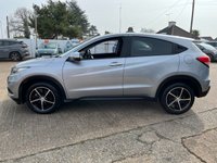USED 2019 19 HONDA HR-V 1.5 i-VTEC SE SUV 5dr Petrol Manual Euro 6 (s/s) (130 ps) Full Service History 7 Stamps
