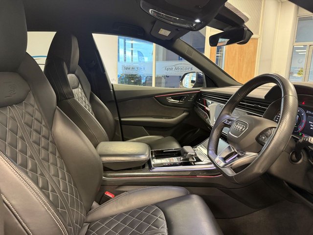 2019 Audi Q8 3L S Line 5dr - Photo 9