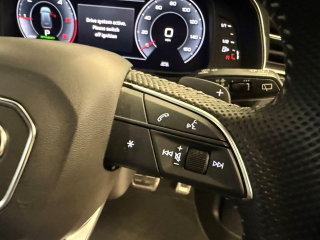 2019 Audi Q8 3L S Line 5dr - Photo 11