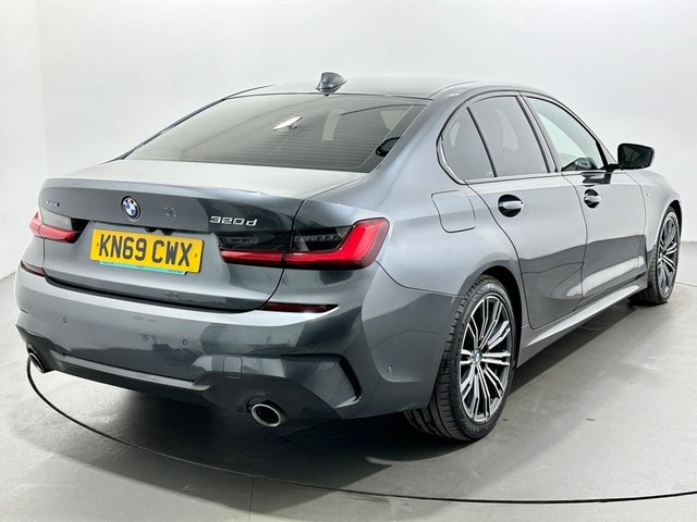 2019 BMW 3 Series - Photo 8