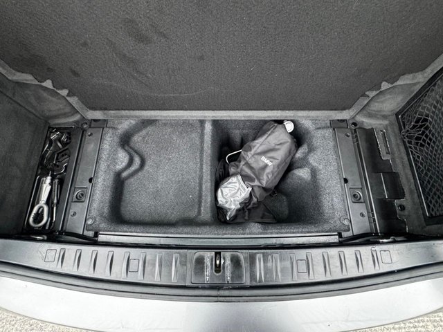 2010 BMW 3 Series 2L M Sport 5dr - Photo 10