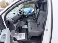 USED 2021 21 PEUGEOT EXPERT White 2.0 BlueHDi Euro 6 panel, 49,960 miles, ULEZ compliant, 6-speed manual, Air Conditioning, Bluetooth, Cruise, DAB, Rear sensors. Plus VAT @ 20%! This 2021 Peugeot Expert boasts exceptionally low mileage for its age, having covered just 49,960 miles, and has been owned by only one careful keeper. This 2.0 BlueHDi 1400 Professional Standard Panel Van MWB Euro 6 (s/s) 6dr is a Euro 6 compliant diesel model, offering a robust 2.0 litre engine. It comes with a full service history, with its last service completed on 30th May 2025 at 42,927 miles. For your peace of mind, a 12 month MOT will be provided on purchase, and the vehicle includes a 3