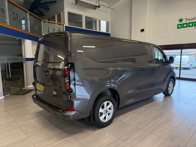 2024 Ford Transit Custom 2L Limited 5dr - Photo 3