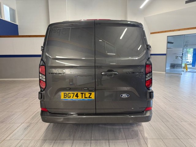 2024 Ford Transit Custom 2L Limited 5dr - Photo 4