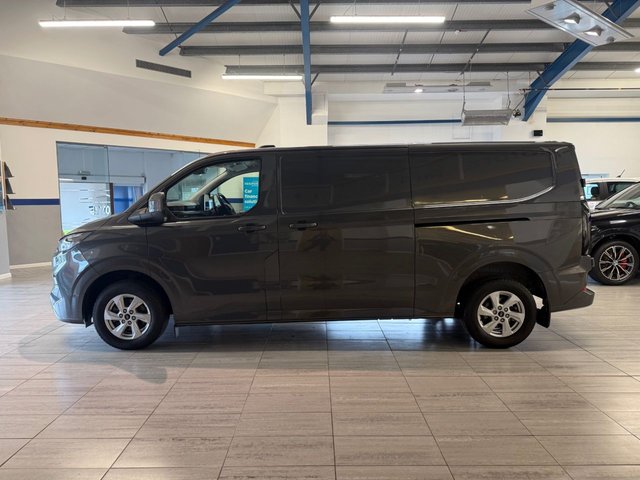 2024 Ford Transit Custom 2L Limited 5dr - Photo 6