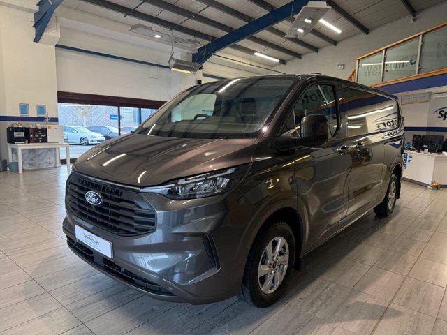 2024 Ford Transit Custom 2L Limited 5dr - Photo 7