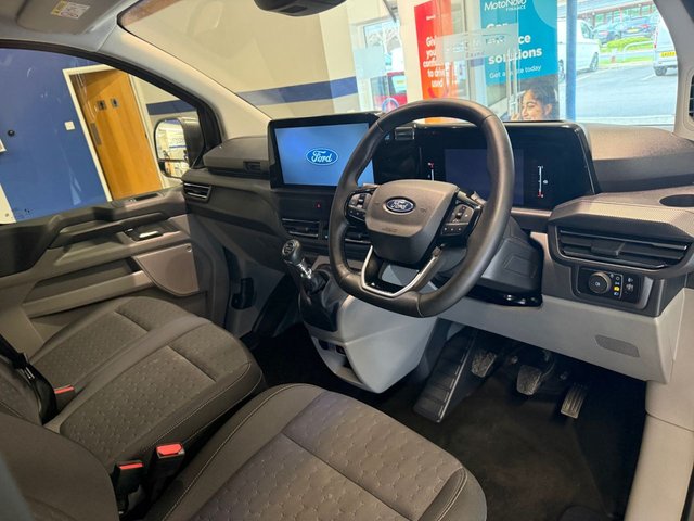 2024 Ford Transit Custom 2L Limited 5dr - Photo 9