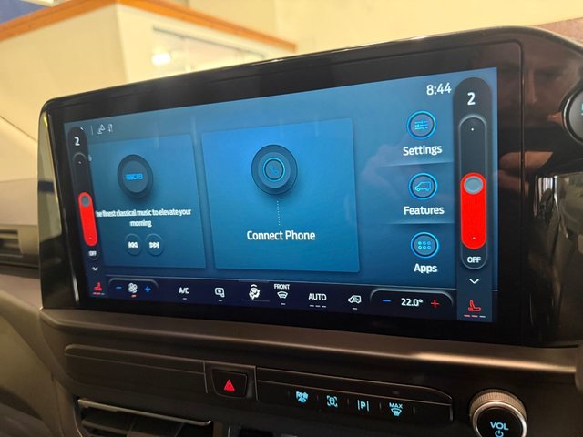 2024 Ford Transit Custom 2L Limited 5dr - Photo 10