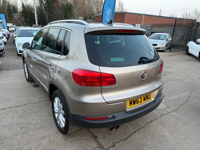 2014 VOLKSWAGEN TIGUAN 2.0 TDI BlueMotion Tech Match SUV 5dr Diesel Manual 4WD Euro 5 (s/s) (140 ps) - Photo 5