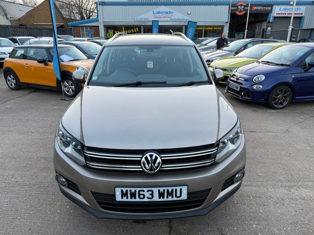 2014 VOLKSWAGEN TIGUAN 2.0 TDI BlueMotion Tech Match SUV 5dr Diesel Manual 4WD Euro 5 (s/s) (140 ps) - Photo 8