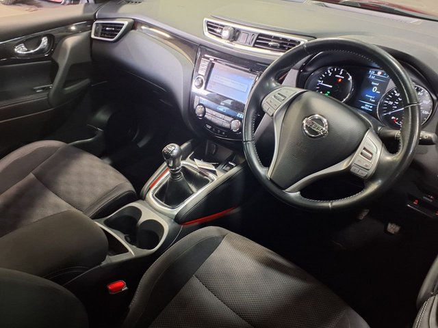 2017 Nissan Qashqai 1.5L N-Connecta 5dr - Photo 7
