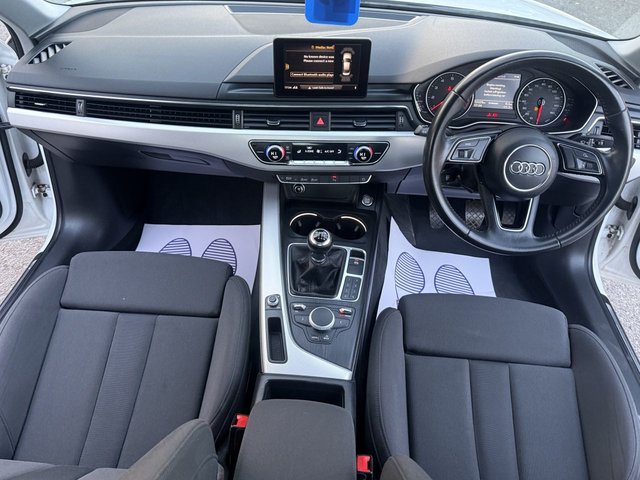 2017 AUDI A4 - Photo 12