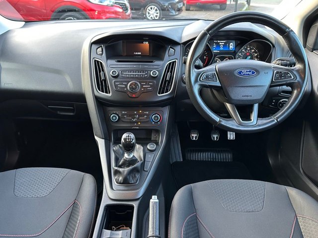 2014 FORD FOCUS - Photo 2