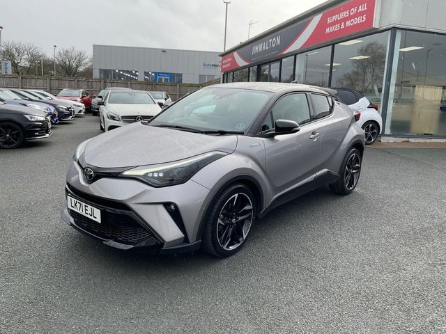 2021 TOYOTA C-HR - Photo 8