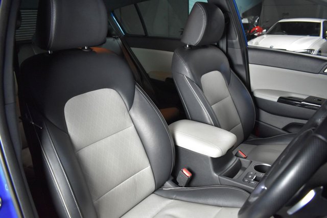 2021 KIA SPORTAGE - Photo 2