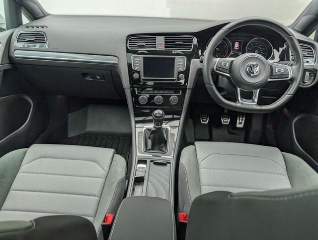 USED 2016 16 VOLKSWAGEN GOLF 1.4 TSI BlueMotion Tech ACT R-Line Edition Hatchback 5dr Petrol Manual Euro 6 (s/s) (150 ps) CLICK & COLLECT/HOME DELIVERY