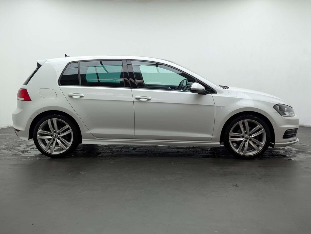 Used 2016 16 VOLKSWAGEN GOLF 1.4 TSI BlueMotion Tech ACT R-Line Edition Hatchback 5dr Petrol Manual Euro 6 (s/s) (150 ps) CLICK & COLLECT/HOME DELIVERY