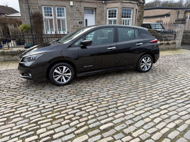 2018 NISSAN LEAF - Photo 11