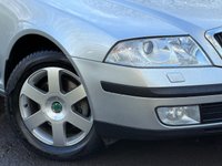 USED 2008 08 SKODA OCTAVIA 2.0 TDI Elegance Hatchback 5dr Diesel DSG Euro 4 (140 ps) 