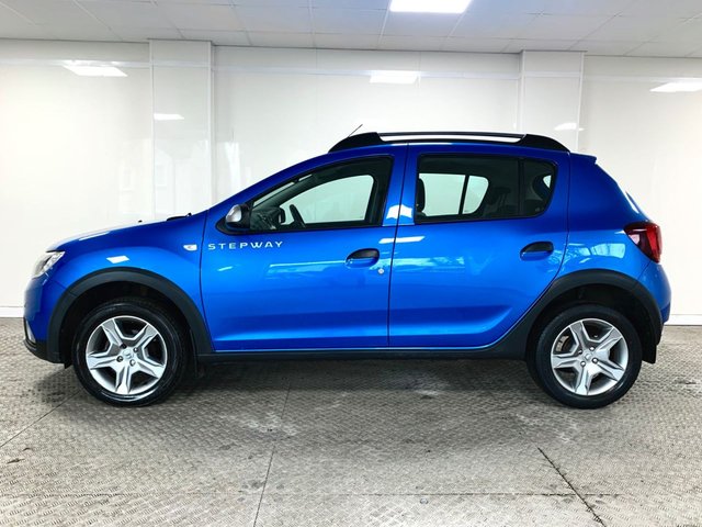2019 Dacia Sandero Stepway 0.9L Comfort 5dr - Photo 4