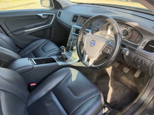 2013 Volvo V60 1.6L Se 5dr - Photo 11