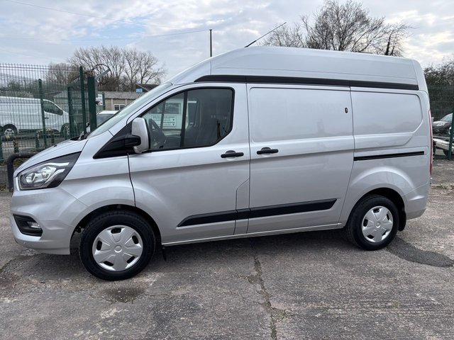 2021 Ford Transit Custom 2L Trend 5dr - Photo 6