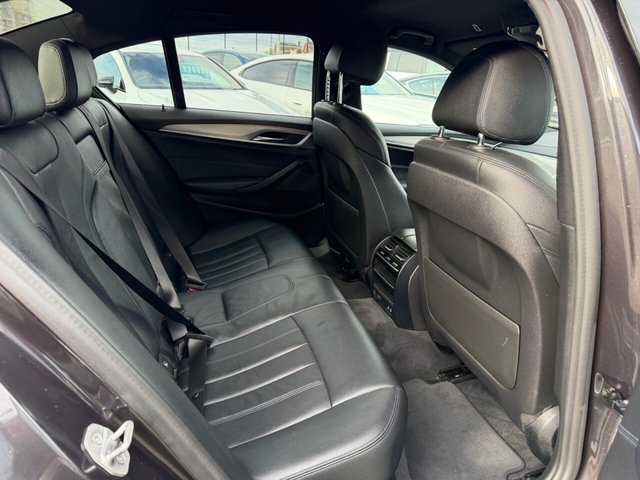 2020 BMW 5 SERIES - Photo 12