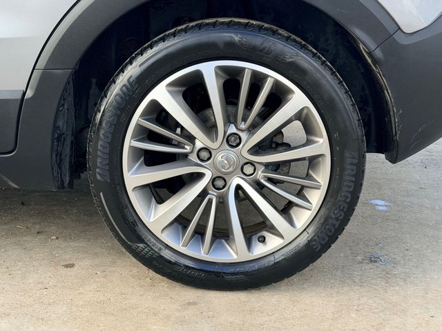 2020 Vauxhall Crossland X 1.2L SRI Nav 5dr - Photo 10