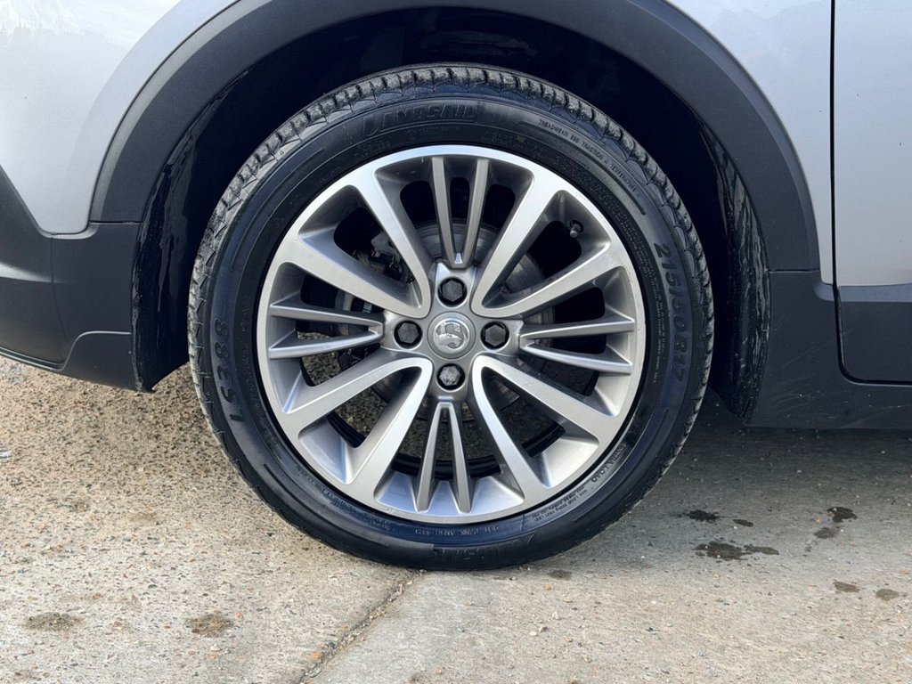 USED 2020 70 VAUXHALL CROSSLAND X 1.2 SRi Nav SUV 5dr Petrol Manual Euro 6 (s/s) (83 ps) 1 Owner|4 Services|CRS|SatNaV|Apple CarPlay/Android Auto|