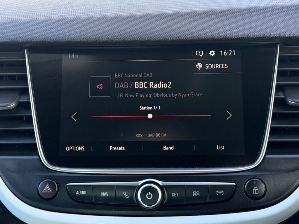 USED 2020 70 VAUXHALL CROSSLAND X 1.2 SRi Nav SUV 5dr Petrol Manual Euro 6 (s/s) (83 ps) 1 Owner|4 Services|CRS|SatNaV|Apple CarPlay/Android Auto|