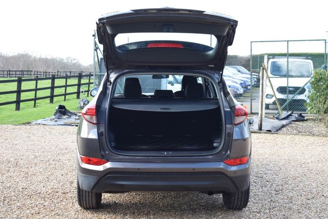 2016 HYUNDAI TUCSON 1.6 GDi Blue Drive SE SUV 5dr Petrol Manual Euro 6 (s/s) (132 ps) - Photo 10