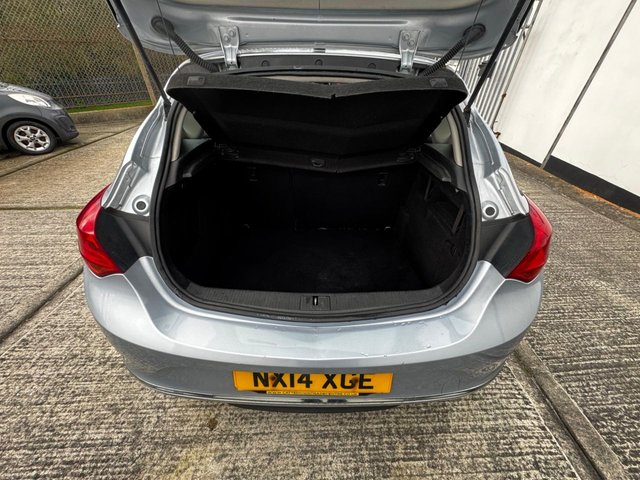 2014 Vauxhall Astra 1.4L Excite 5dr - Photo 6