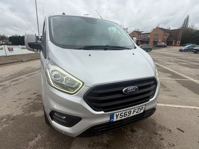 2020 Ford Transit Custom 2L Trend 5dr - Photo 9