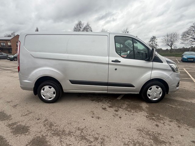 2020 Ford Transit Custom 2L Trend 5dr - Photo 4