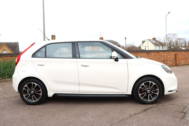 2014 MG MG3 - Photo 5