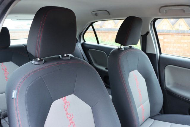 2014 MG MG3 - Photo 12