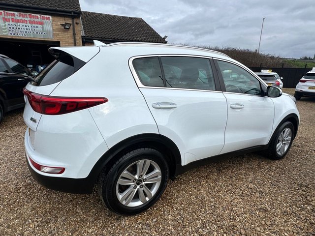 2017 Kia Sportage 1.7L 2 5dr - Photo 7