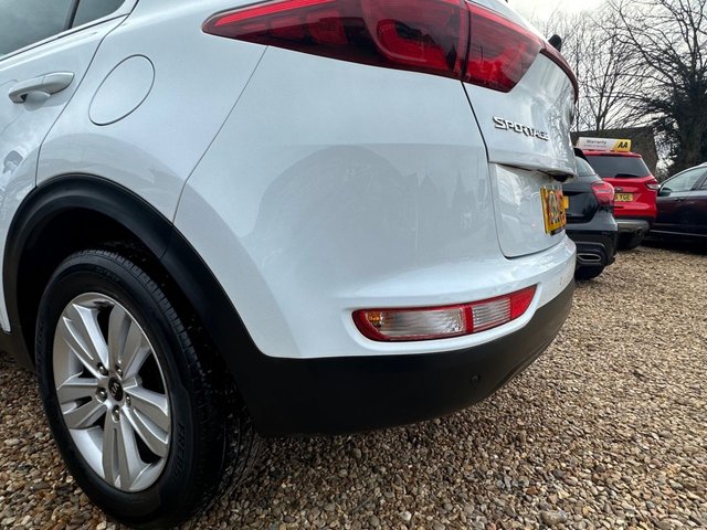 2017 Kia Sportage 1.7L 2 5dr - Photo 9