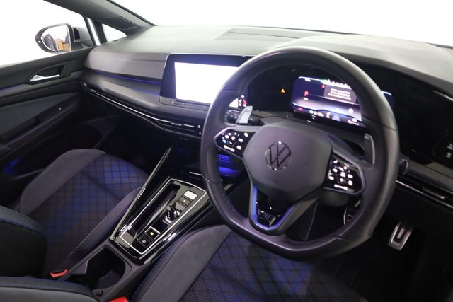 2023 Volkswagen Golf - Photo 11