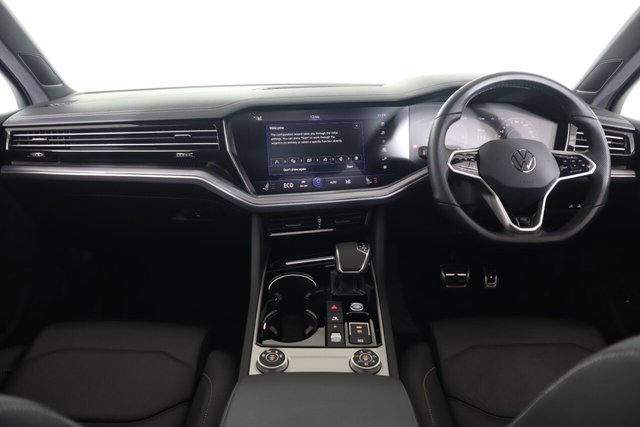 2023 Volkswagen Touareg - Photo 12