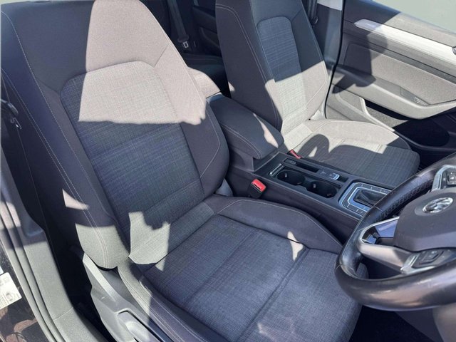 2020 Volkswagen Passat 1.5L Se 4dr - Photo 12