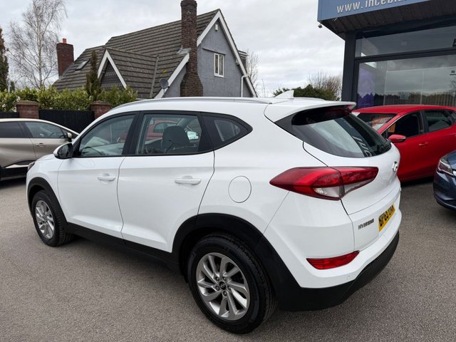 2016 HYUNDAI TUCSON 1.7 CRDi Blue Drive SE Nav SUV 5dr Diesel Manual Euro 6 (s/s) (116 ps) - Photo 4