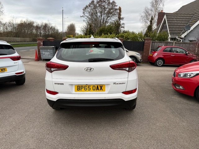 2016 HYUNDAI TUCSON 1.7 CRDi Blue Drive SE Nav SUV 5dr Diesel Manual Euro 6 (s/s) (116 ps) - Photo 6