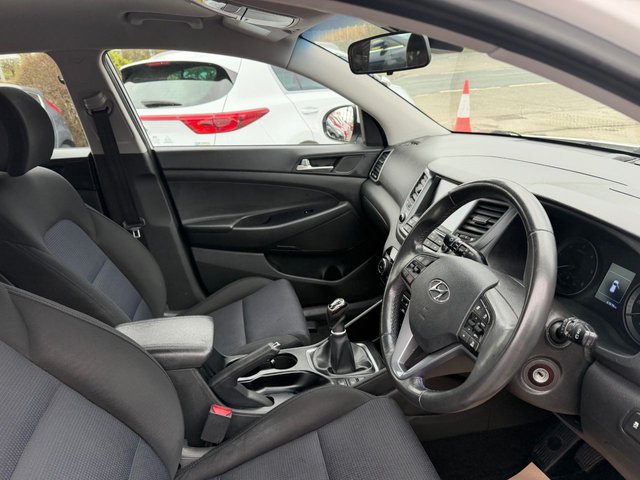 2016 HYUNDAI TUCSON 1.7 CRDi Blue Drive SE Nav SUV 5dr Diesel Manual Euro 6 (s/s) (116 ps) - Photo 8