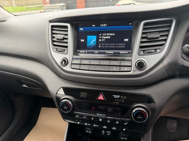 2016 HYUNDAI TUCSON 1.7 CRDi Blue Drive SE Nav SUV 5dr Diesel Manual Euro 6 (s/s) (116 ps) - Photo 10