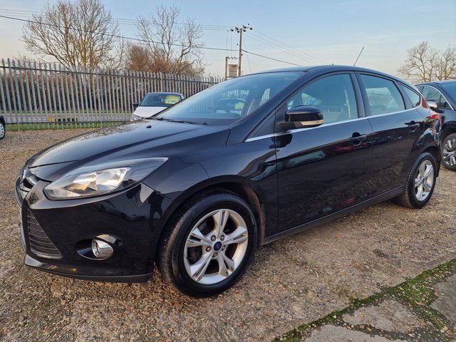 2013 FOCUS 1.6 ZETEC HATCHBACK 5DR PETROL MANUAL EURO 5 105 PS DAB SATNAV... photo