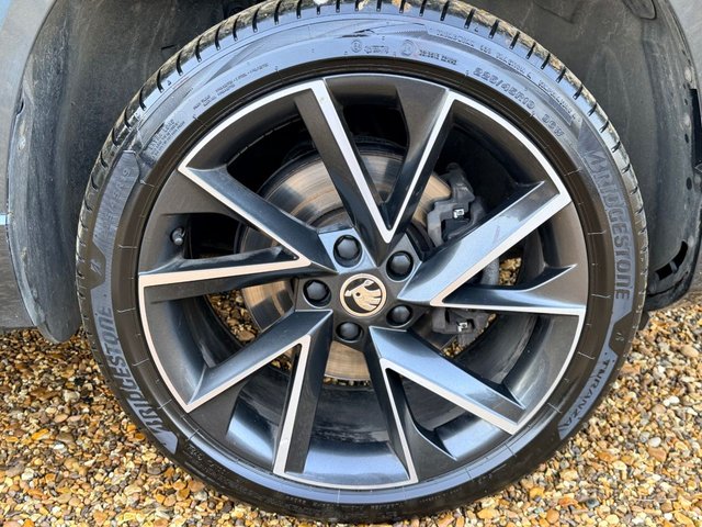 2021 SKODA KAROQ - Photo 12